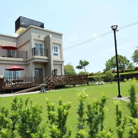 Wang Family B&B Shoufeng Exterior photo